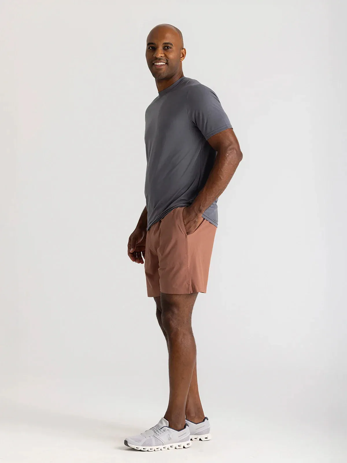 Free Fly Men's Elevate Lightweight Tee in Smoke